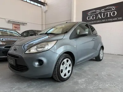 Usata Ford Ka Titanium 69 CV (50 kW) 2010 Grigio Utilitaria