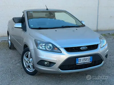 Usata Ford Focus 136 CV (100 kW) 2009 Blu Cabrio