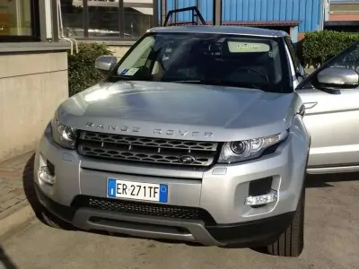 Usata Land Rover Range Rover evoque Pure 110 CV (80 kW) 2013 Argento SUV