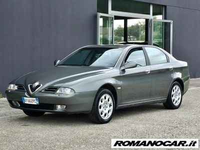 Usata Alfa Romeo 166 Progression 150 CV (110 kW) 2001 Grigio Berlina
