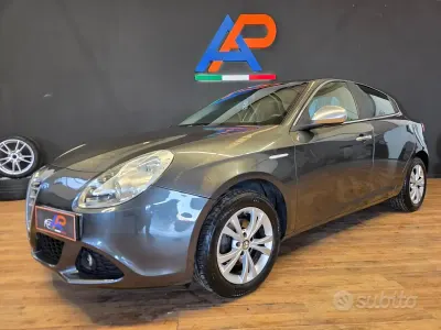 Occasion Alfa Romeo Giulietta 120 PK (88 kW) 2012 Grijs Hatchback