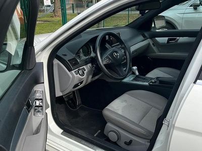 Usata Mercedes C220 Avantgarde 170 CV (125 kW) 2007 Bianco Berlina