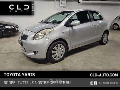 Usata Toyota Yaris 87 CV (63 kW) 2007 Grigio Utilitaria