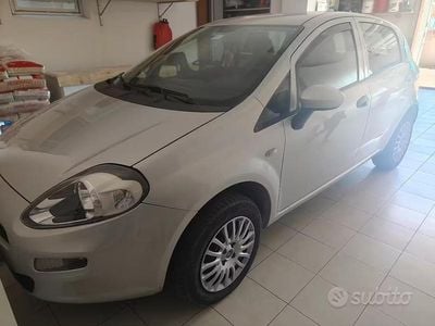 Brugt Fiat Punto Street 77 HK (56 kW) 2015 Grå Hatchback