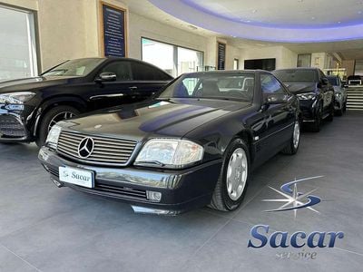 Begagnad Mercedes SL300 231 HK (169 kW) 1992 Svart Cab