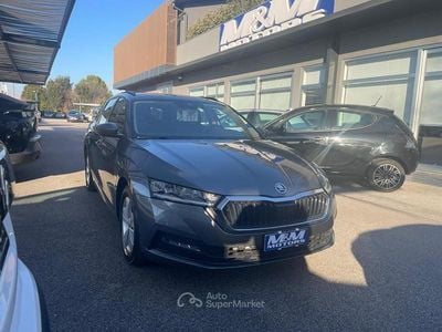 Usata Skoda Octavia Executive 116 CV (85 kW) 2023 Grigio Station wagon