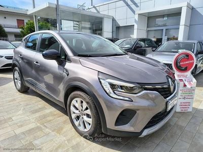 Usata Renault Captur Business 116 CV (85 kW) 2021 Grigio SUV