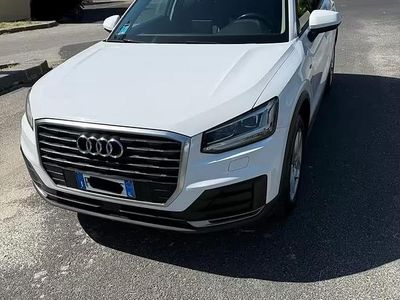 Usata Audi Q2 S-Line 116 CV (85 kW) 2017 Bianco SUV
