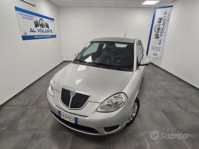 Usata Lancia Ypsilon 60 CV (44 kW) 2010 Grigio Utilitaria