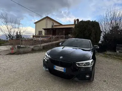 Usata BMW 118 Sport Line 150 CV (110 kW) 2017 Nero Utilitaria
