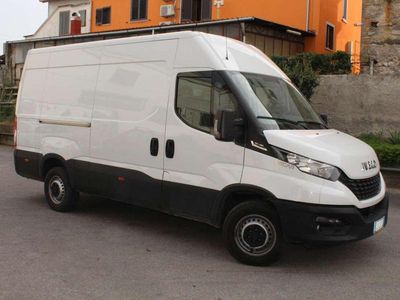 Usata Iveco Daily 116 CV (85 kW) 2021 Bianco Utilitaria