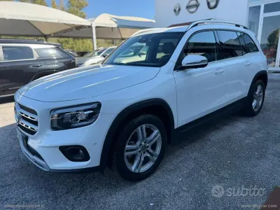Usata Mercedes GLB180 Business 116 CV (85 kW) 2022 Bianco SUV