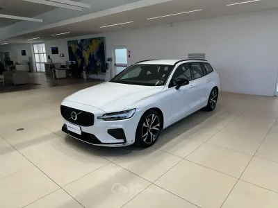 Usata Volvo V60 Plus 197 CV (144 kW) 2022 Bianco Station wagon