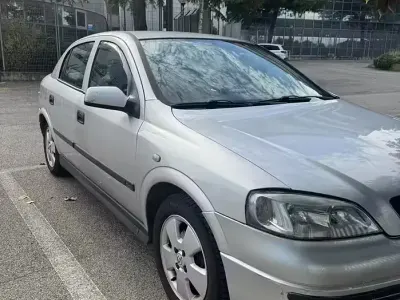 Usata Opel Astra 101 CV (74 kW) 2002 Grigio Berlina