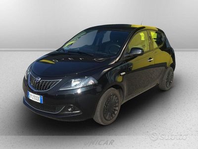 usata Lancia Ypsilon 1.0 firefly hybrid silver s&s 70cv