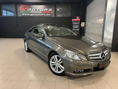 Usata Mercedes E250 292 CV (214 kW) 2009 Grigio Coupé