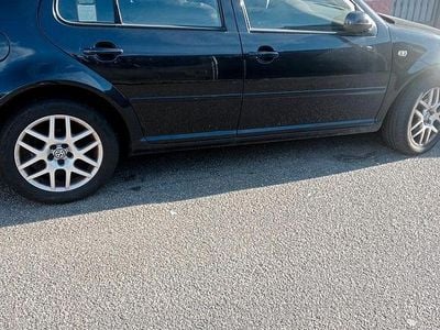 Usata VW Golf IV 101 CV (74 kW) 2003 Nero Berlina
