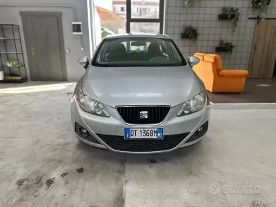 Usata Seat Ibiza Reference 86 CV (63 kW) 2008 Grigio Berlina