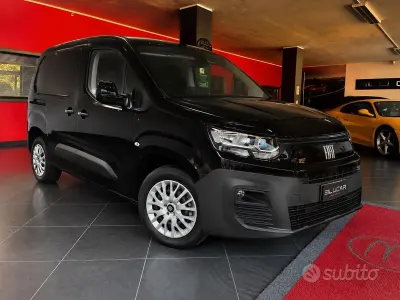 Nuova Fiat Doblò 130 CV (95 kW) 2026 Nero Monovolume