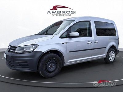 Usata VW Caddy Trendline 140 CV (102 kW) 2017 Grigio Monovolume