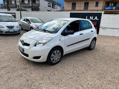 usata Toyota Yaris 1.0 5 porte 2010