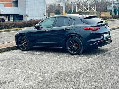 Usata Alfa Romeo Stelvio Veloce 210 CV (154 kW) 2021 Nero SUV