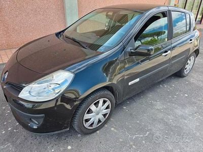 Usata Renault Clio II Rip Curl 74 CV (54 kW) 2007 Nero Berlina