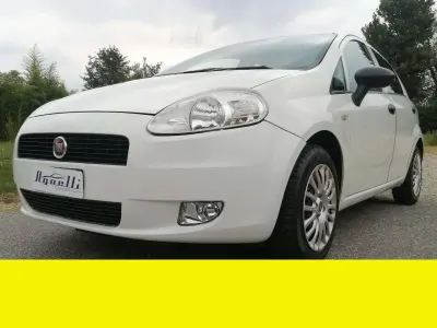 Usata Fiat Grande Punto 75 CV (55 kW) 2013 Other Utilitaria