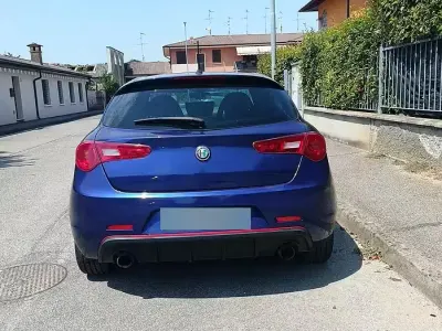 Usata Alfa Romeo Giulietta 150 CV (110 kW) 2016 Bluazzurro Utilitaria