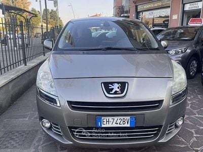 Usata Peugeot 5008 Active 111 CV (81 kW) 2013 Bronzo Monovolume