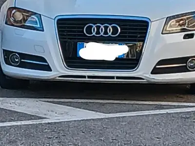 Usata Audi A3 Sportback 105 CV (77 kW) 2011 Bianco Utilitaria