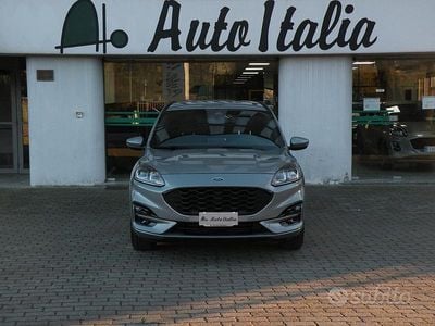 Usata Ford Kuga ST-Line 150 CV (110 kW) 2023 Grigio SUV
