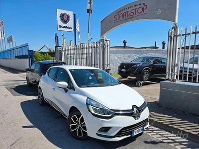 Second-hand Renault Clio IV Intens 75 CP (55 kW) 2017 Alb Berlinǎ