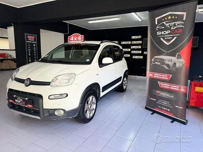 Usata Fiat Panda 4x4 S 75 CV (55 kW) 2014 Bianco Utilitaria