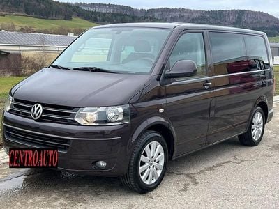 Usado VW Multivan Highline 140 HP (102 kW) 2011 Castanho Monovolume