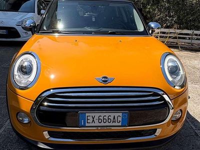 Usata Mini Cooper D Business 116 CV (85 kW) 2014 Giallo Utilitaria