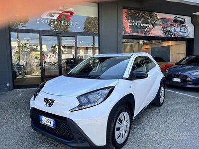 Usata Toyota Aygo X Active 72 CV (52 kW) 2022 Bianco SUV