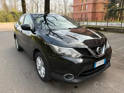 Usata Nissan Qashqai N-Vision 131 CV (96 kW) 2017 Nero SUV