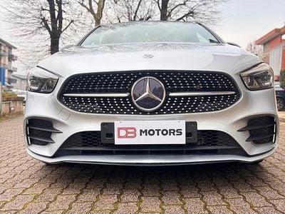 Usata Mercedes B180 Business 116 CV (85 kW) 2021 Grigio Monovolume