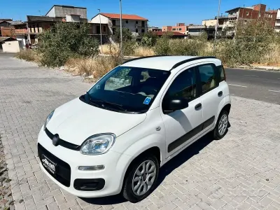 Usata Fiat Panda Lounge 80 CV (58 kW) 2014 Bianco Utilitaria