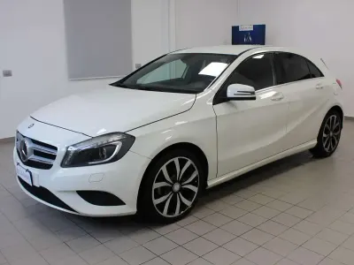 Usata Mercedes A180 109 CV (80 kW) 2013 Bianco Berlina
