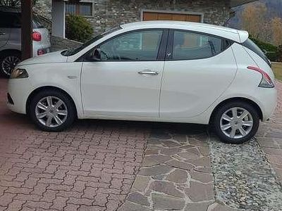 Usata Lancia Ypsilon Platinum 69 CV (50 kW) 2016 Utilitaria