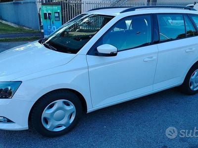 Usata Skoda Fabia Design Edition 90 CV (66 kW) 2016 Bianco Station wagon