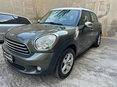 Usata Mini Cooper D Countryman 90 CV (66 kW) 2012 Marrone SUV