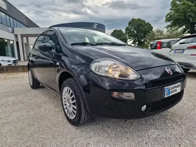 Usata Fiat Punto Street 70 CV (51 kW) 2015 Nero Utilitaria