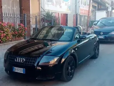 Usata Audi TT Roadster 150 CV (110 kW) 2007 Nero Cabrio