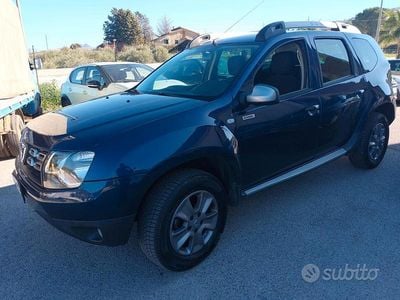 Usata Dacia Duster Lauréate 110 CV (80 kW) 2015 Blu SUV