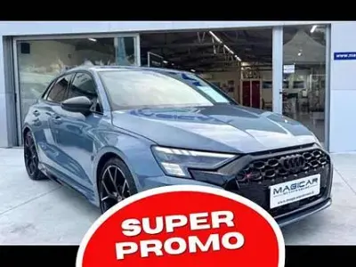 Usata Audi RS3 Ambiente 400 CV (294 kW) 2022 Grigio kemora Berlina
