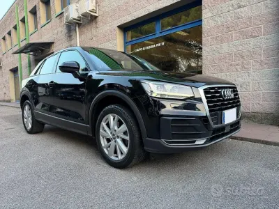 Begagnad Audi Q2 Ambiente 116 HK (85 kW) 2018 Grå SUV