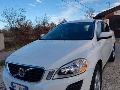 Usata Volvo XC60 Kinetic 163 CV (119 kW) 2012 Bianco SUV